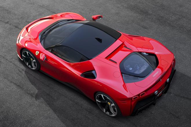 Ferrari SF90 Stradale is listed at a price of 3,988,000 yuan.